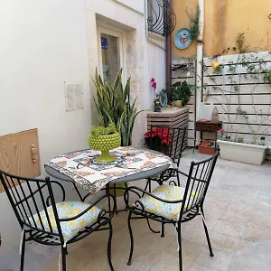 Apartment Ammira, Syracuse