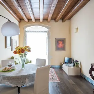Apartment Sanmartinoortigia, Syracuse