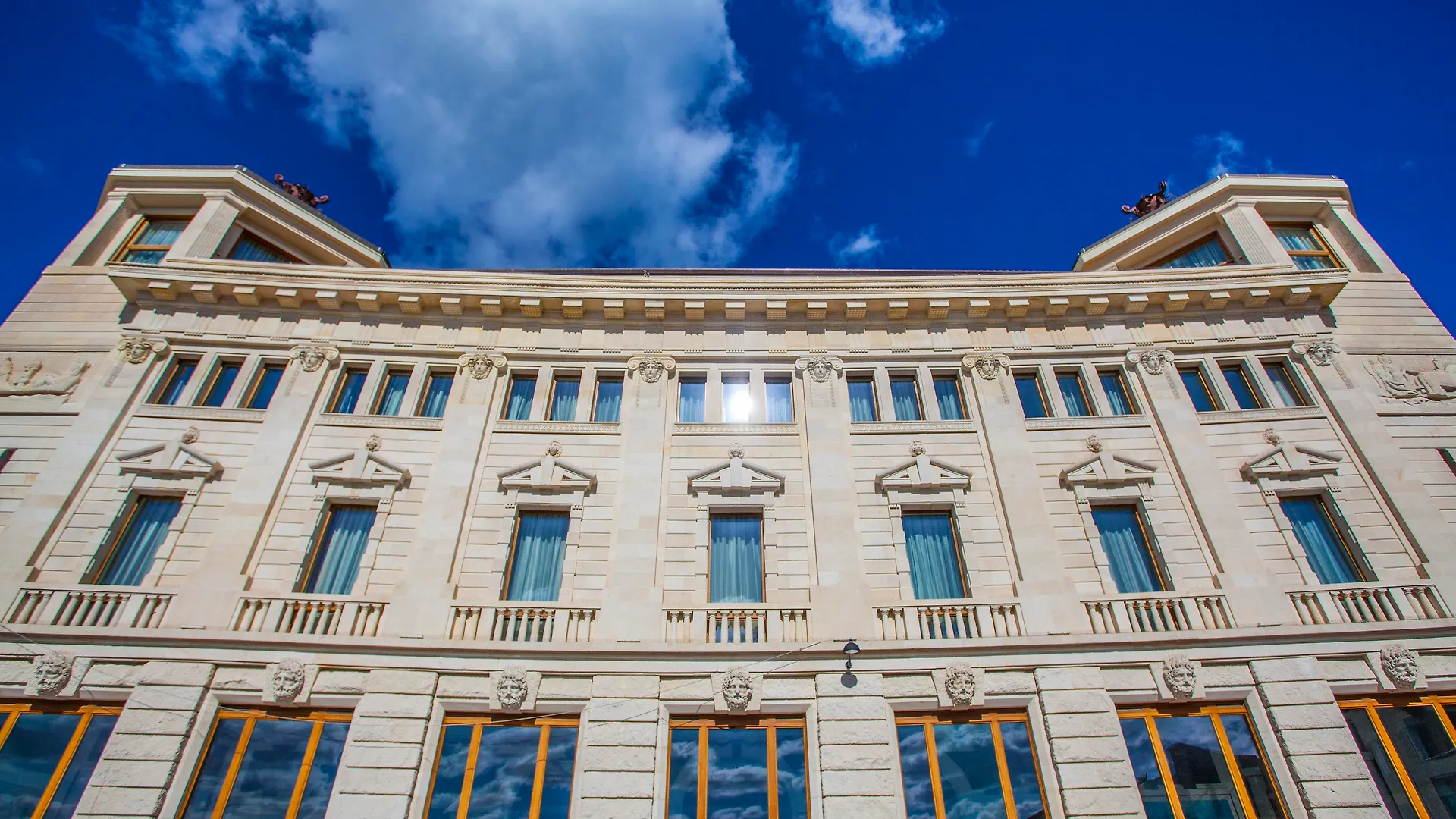***** Hotel Ortea Palace Hotel, Sicily, Autograph Collection Syracuse Italy